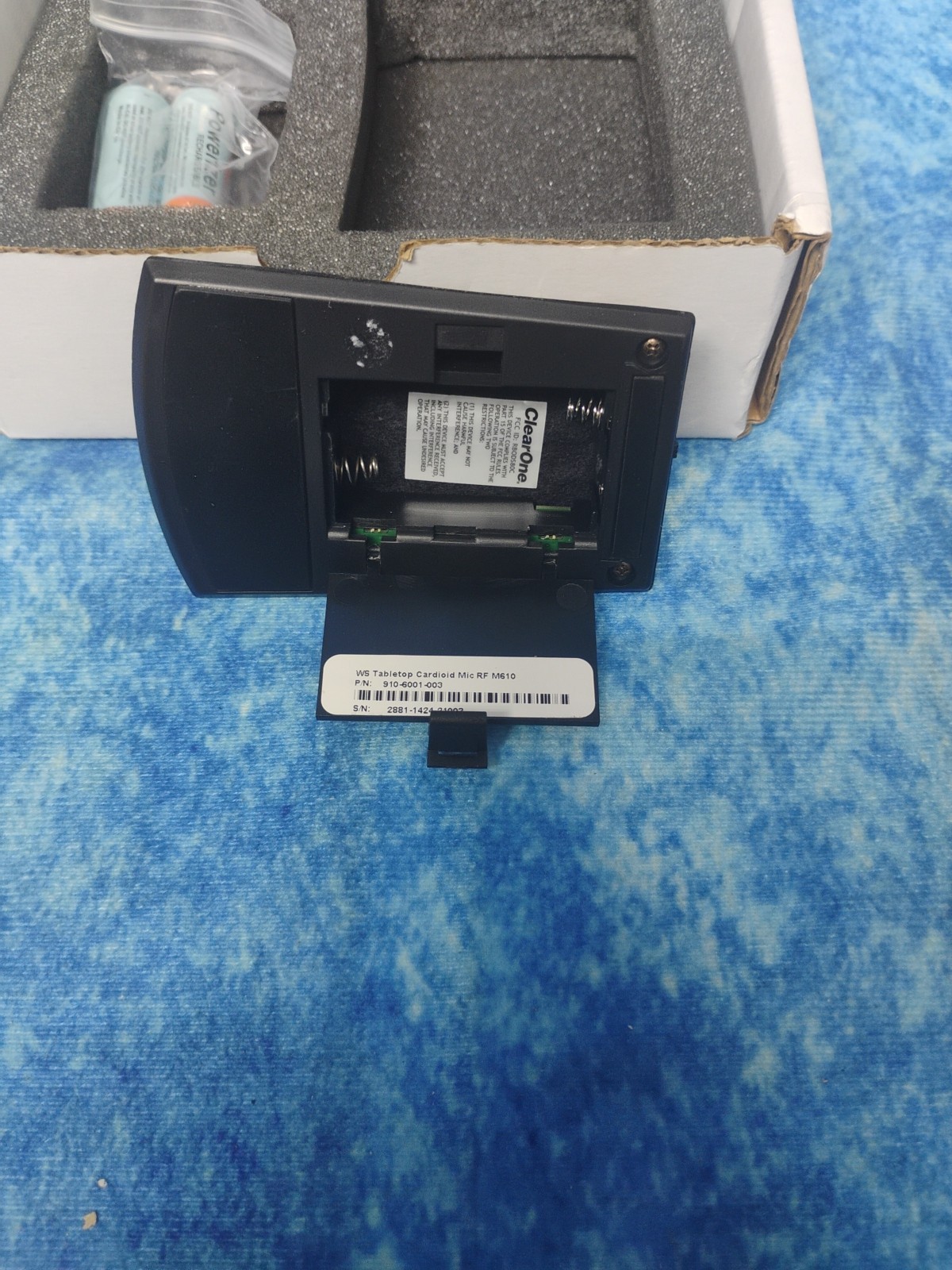 ClearOne Wireless Tabletop Cardoid Mic RF M610
