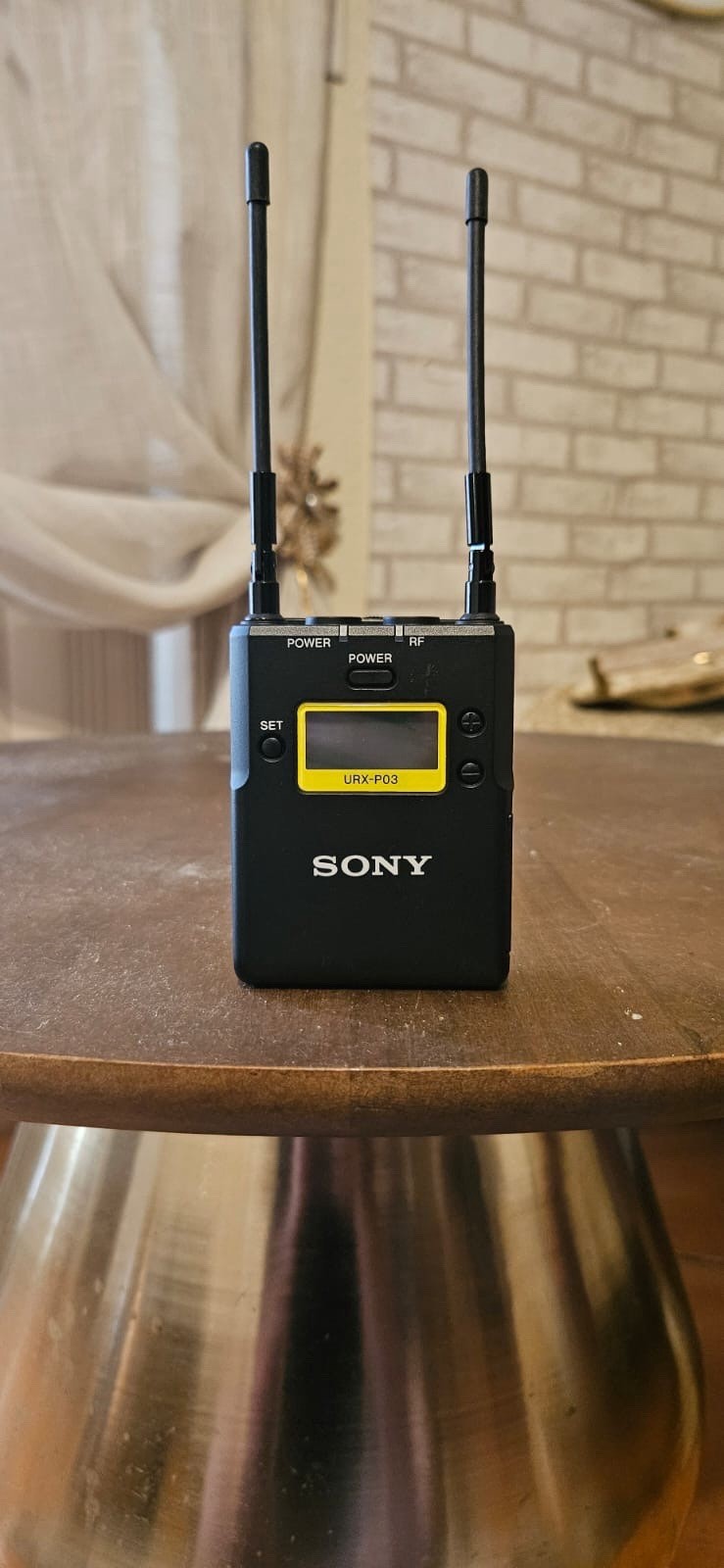 Sony UWP-D16 542MHz Camera-Mount Wireless Combo Microphone System