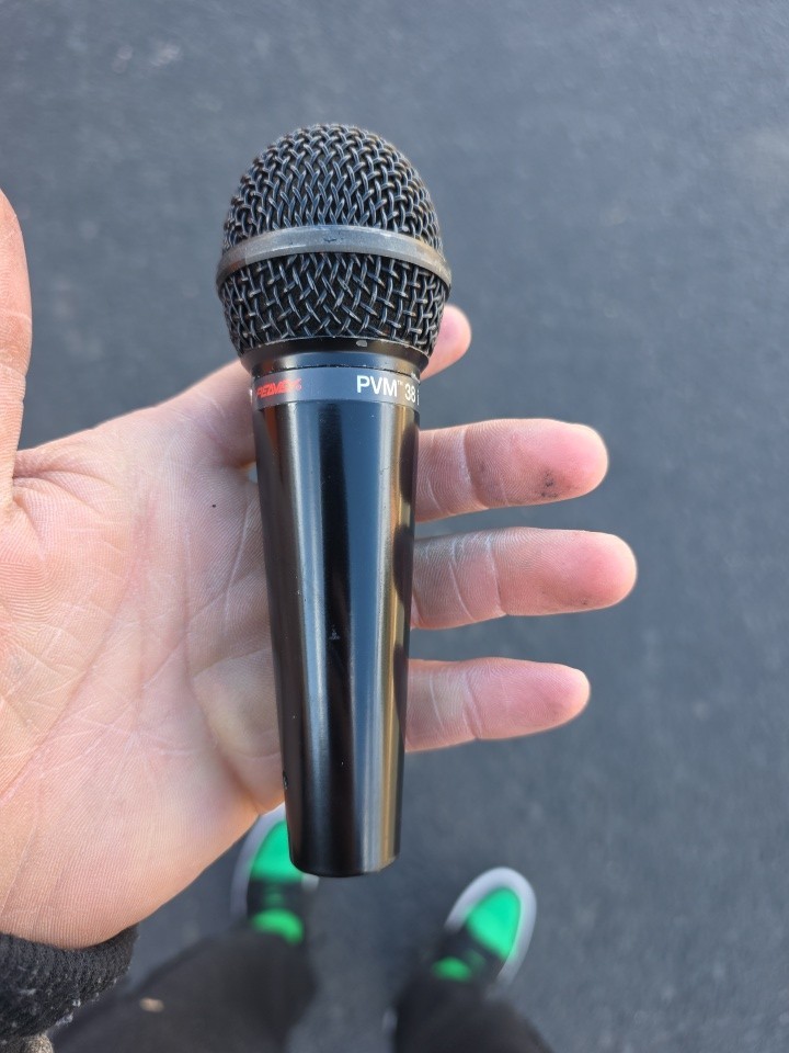 Peavey PVM 38i Unidirectional Dynamic Microphone