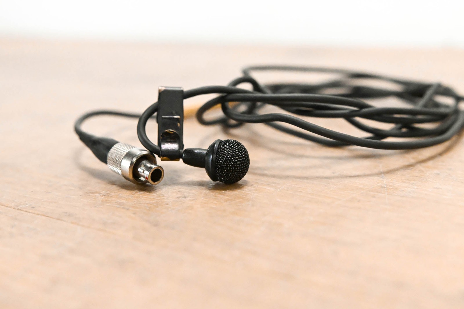 Sennheiser MKE 2 Lavalier Lapel Mic w/ 3-Pin Lemo Connector – Black CG012WQ