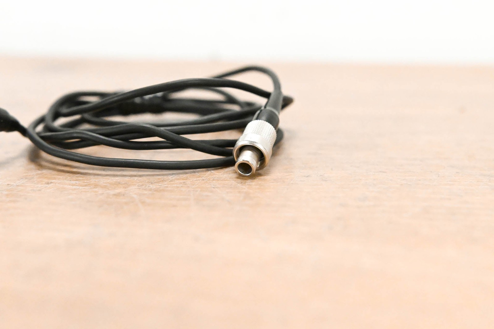 Sennheiser MKE 2 Lavalier Lapel Mic w/ 3-Pin Lemo Connector – Black CG012WR