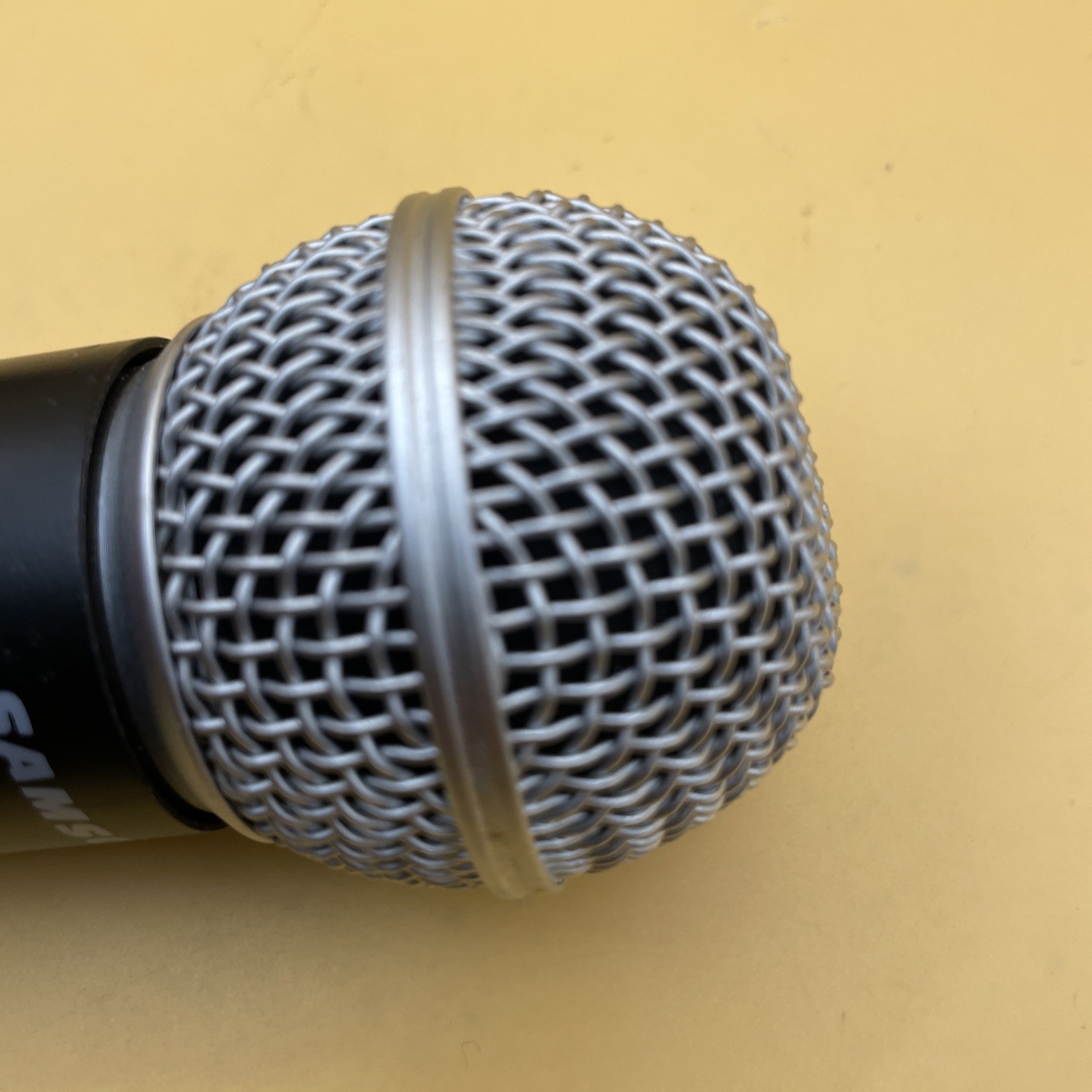 Lot of 2 Samson uh1 Stage Wireless Handheld Transmitter Microphone