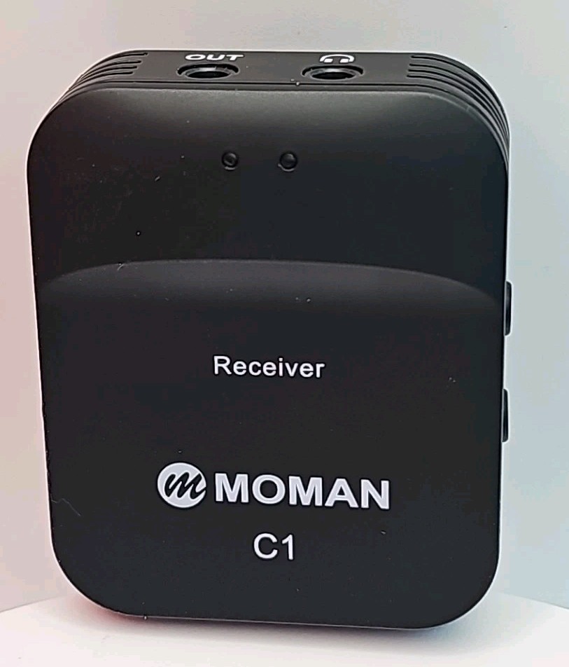 Moman C1 Wireless Lavalier Microphone System UHF Transmitter x2 Receiver x1