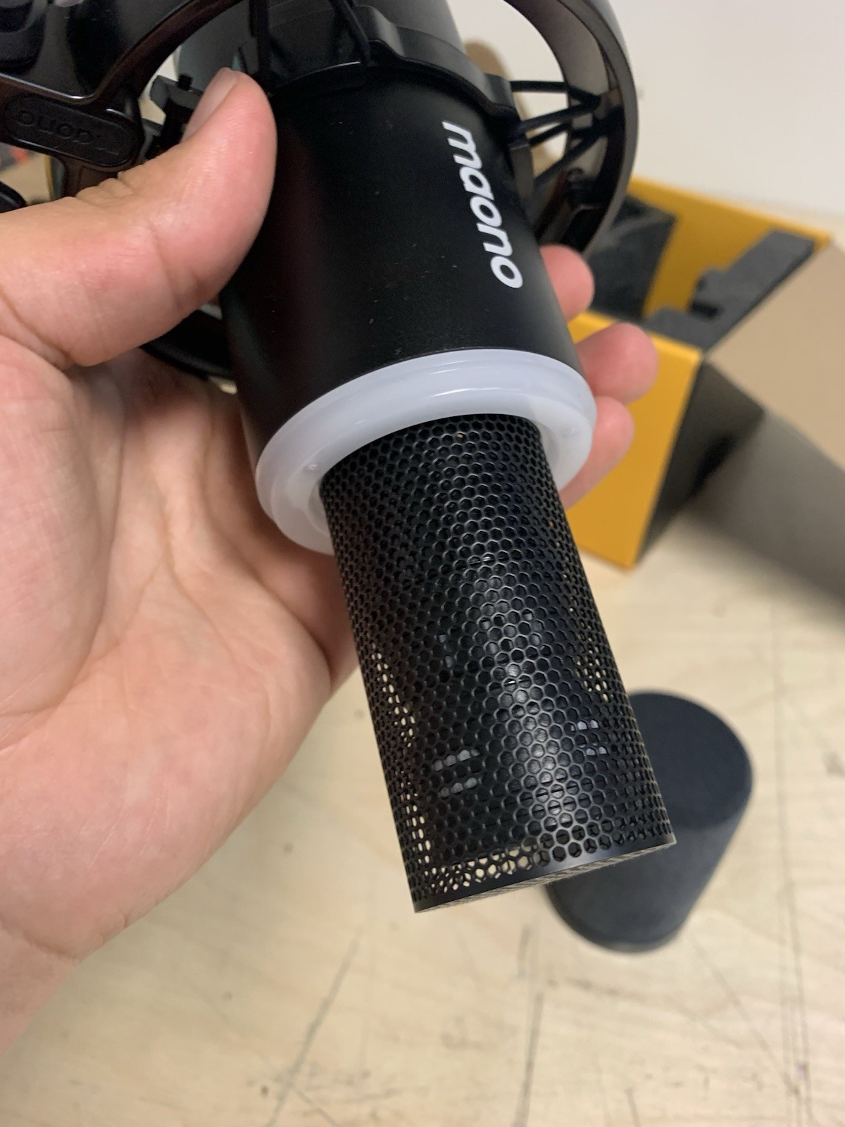 MAONO Hybrid Wireless Podcast Microphone for PC, Dynamic XLR MISSING CABLE