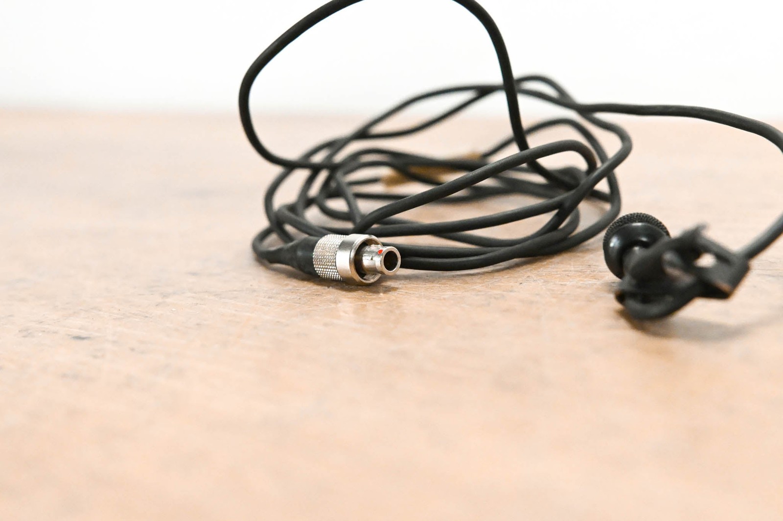 Sennheiser MKE 2 Lavalier Lapel Mic w/ 3-Pin Lemo Connector – Black CG012WP