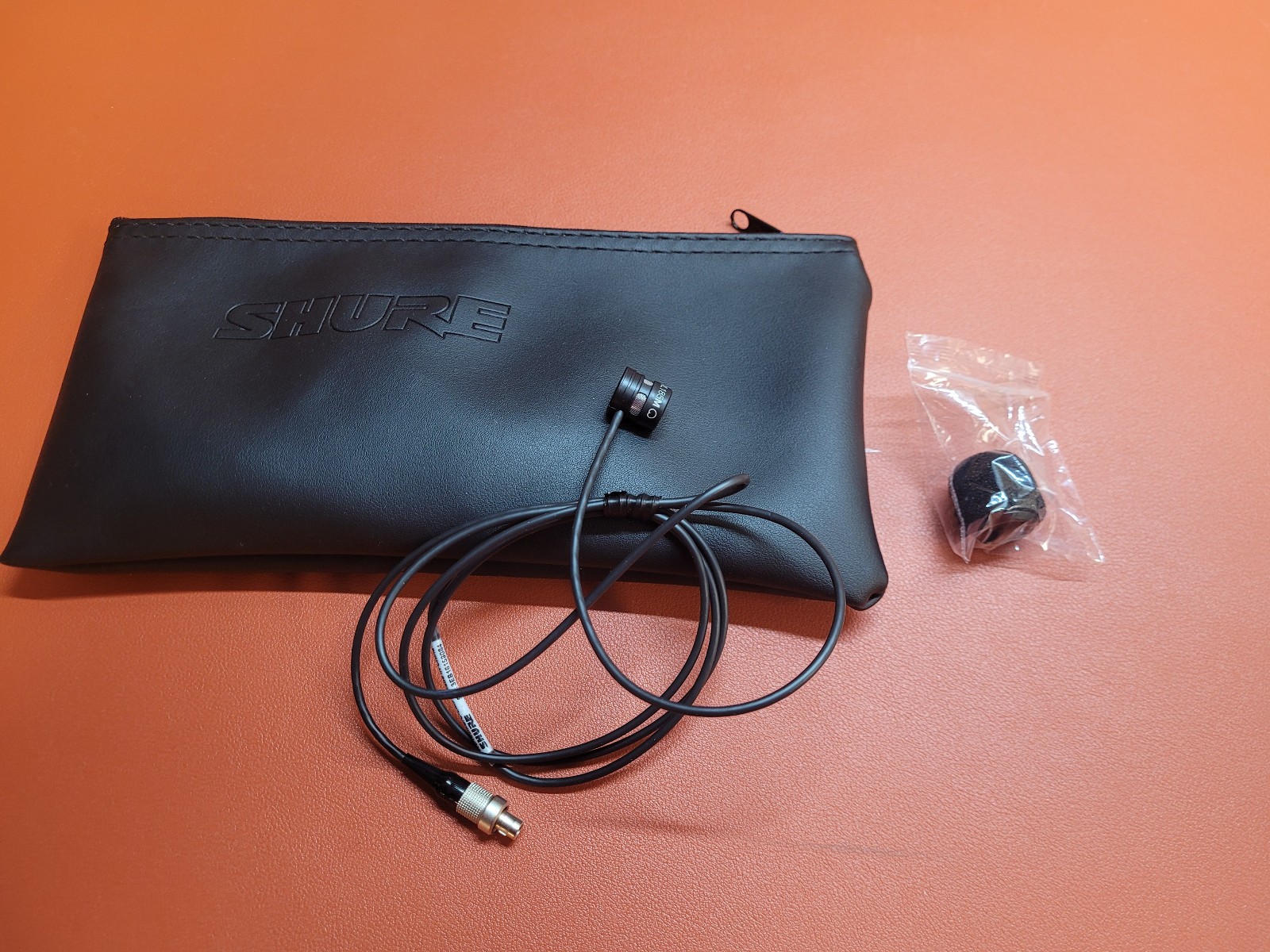 Shure WL185MB/C-LM3 Cardioid Lavalier Microphone Black with LEMO Connector