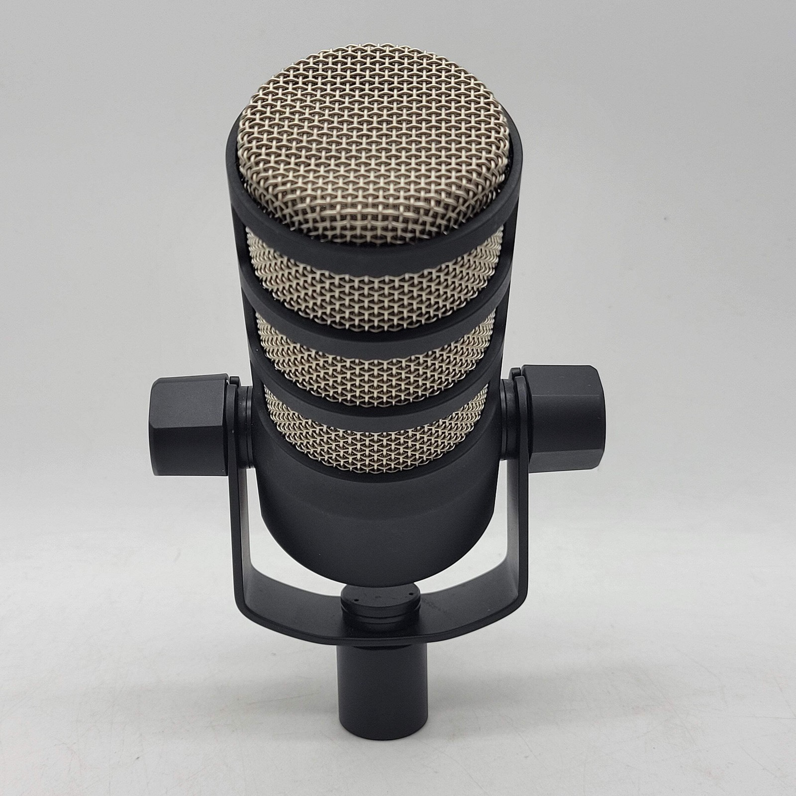 Rode PodMic 20Hz – 20kHz Dynamic Podcasting Microphone