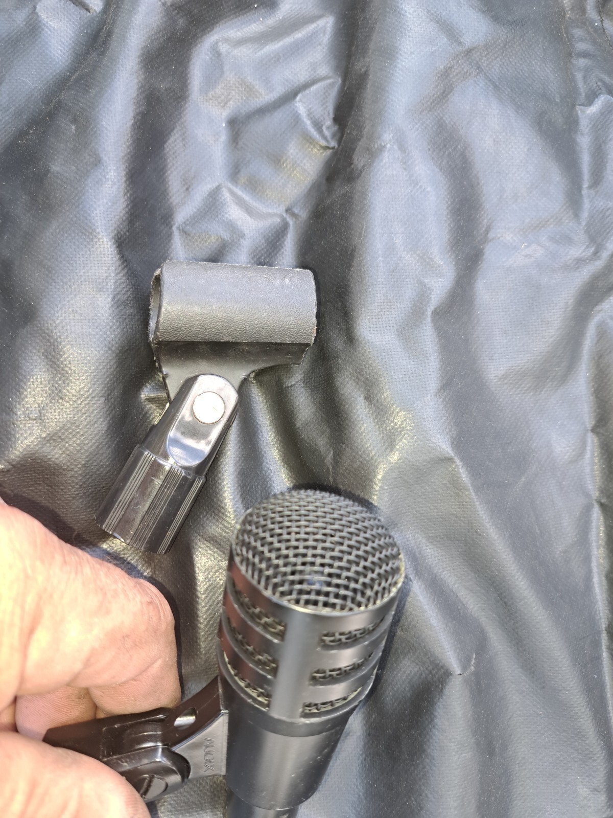 Shure SLX4 518-542 MHz & Audix F10 Drum Microphone