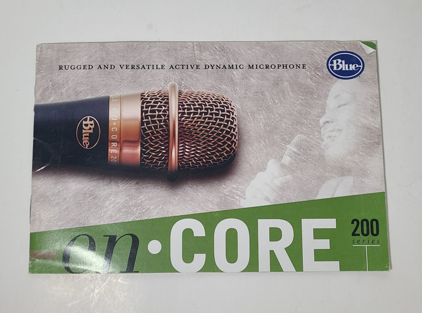 Blue En-Core 200 Aria Dynamic Performance Microphone W/ Booklet & Box