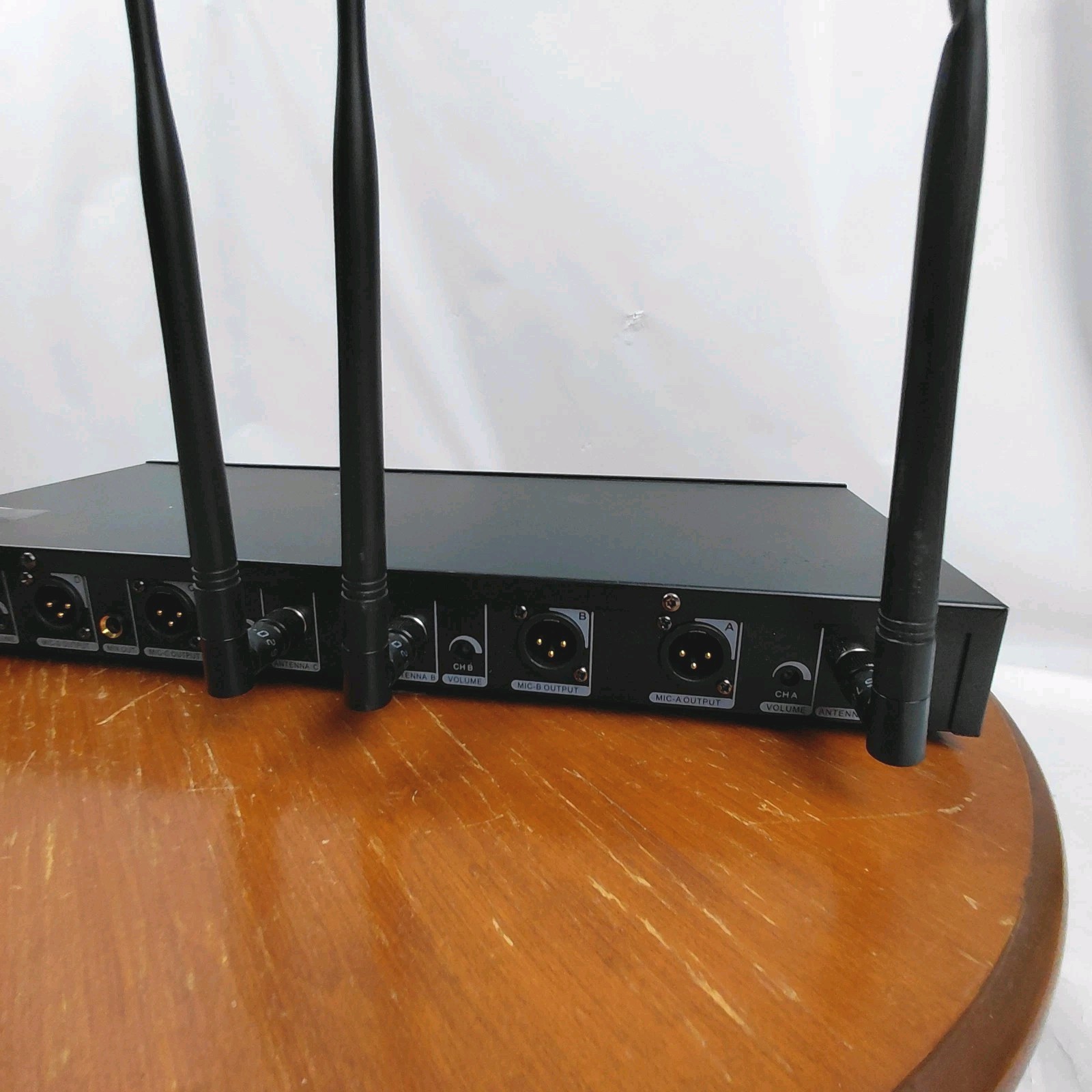 GTD Audio G-787 UHF 4-Channel Wireless Microphone Receiver NO Power Cord