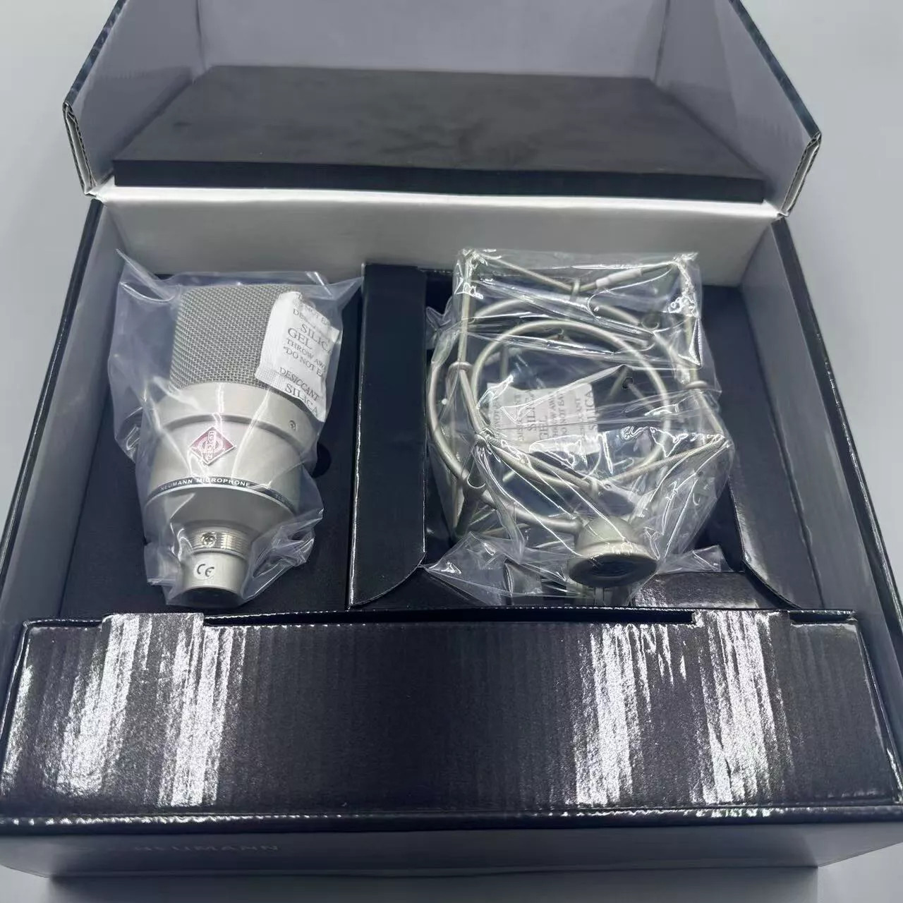 Neumann TLM 103 Nickel Large-diaphragm Condenser Mic with Shock Mount