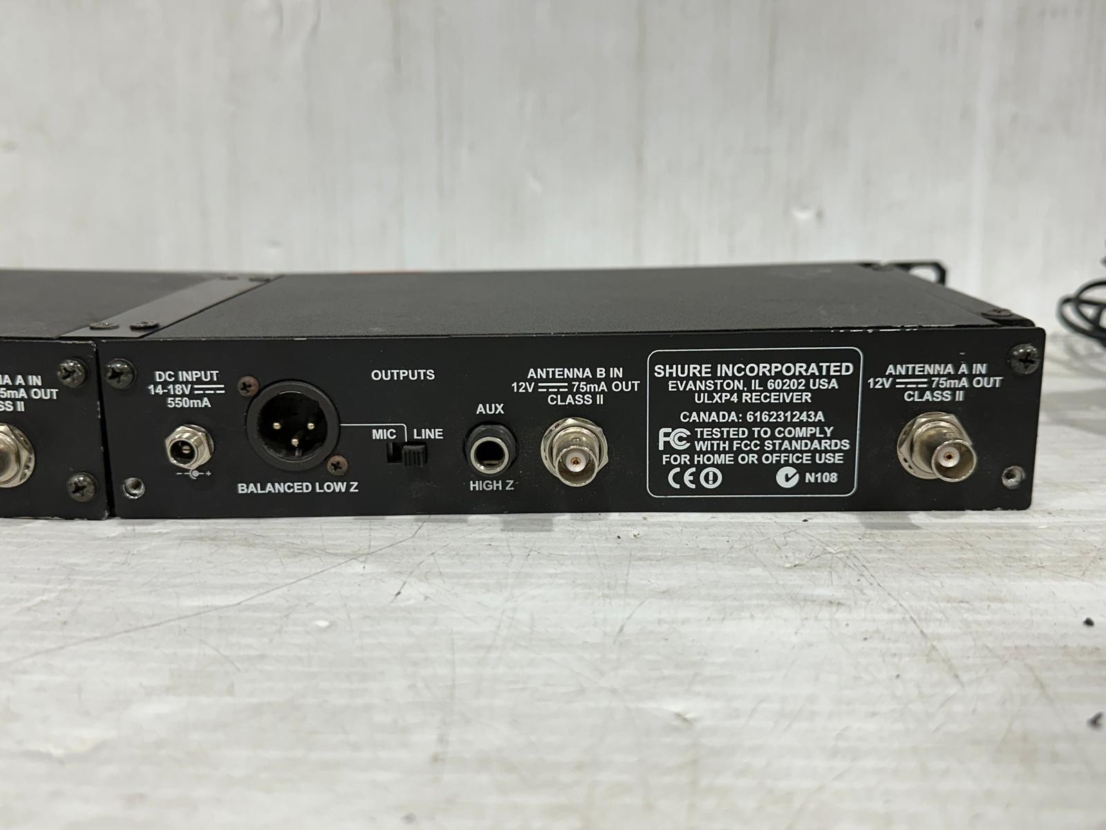 SHURE ULXP4 554-590MHZ RECEIVER W/ 2 ULX2J1 MIC PACKAGE #5155 (One)THS