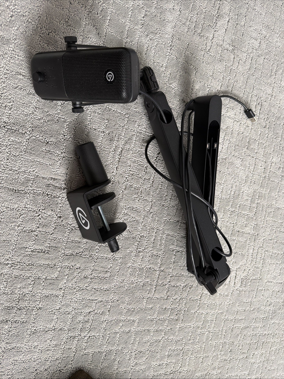 Elgato Wave:3 Wired Cardioid Condenser USB Microphone With Arm – Black