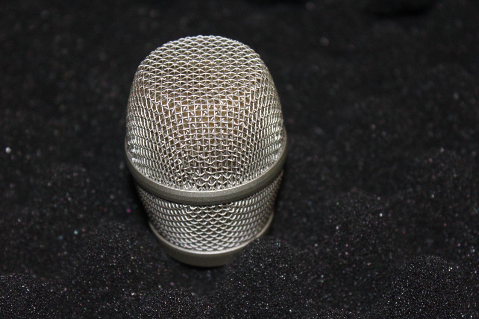 Shure KSM9 Dual-Pattern Handheld Condenser Microphone