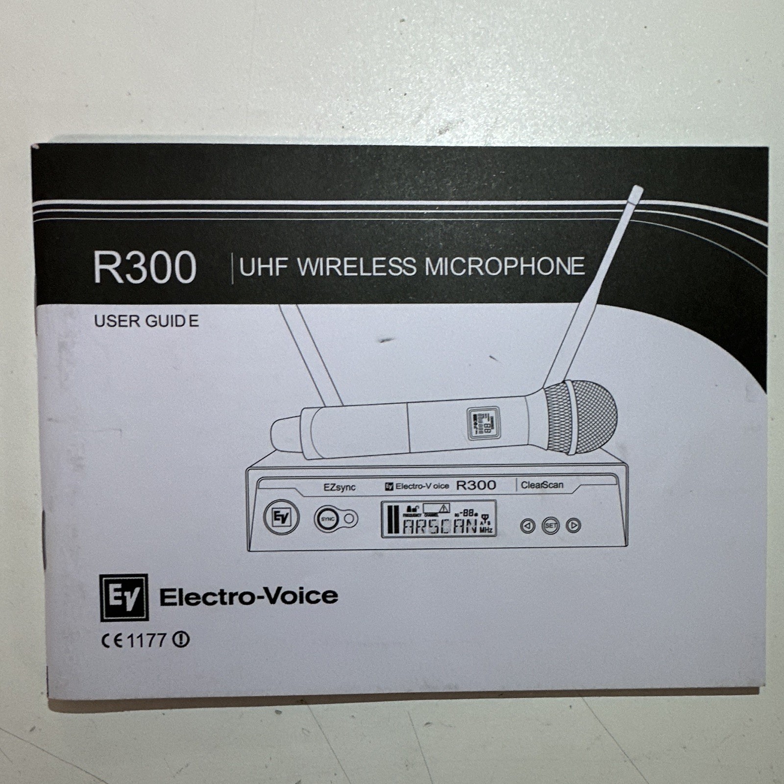 Electro-Voice R300 ClearScan UHF Wireless Mic System Bodypack Receiver Case