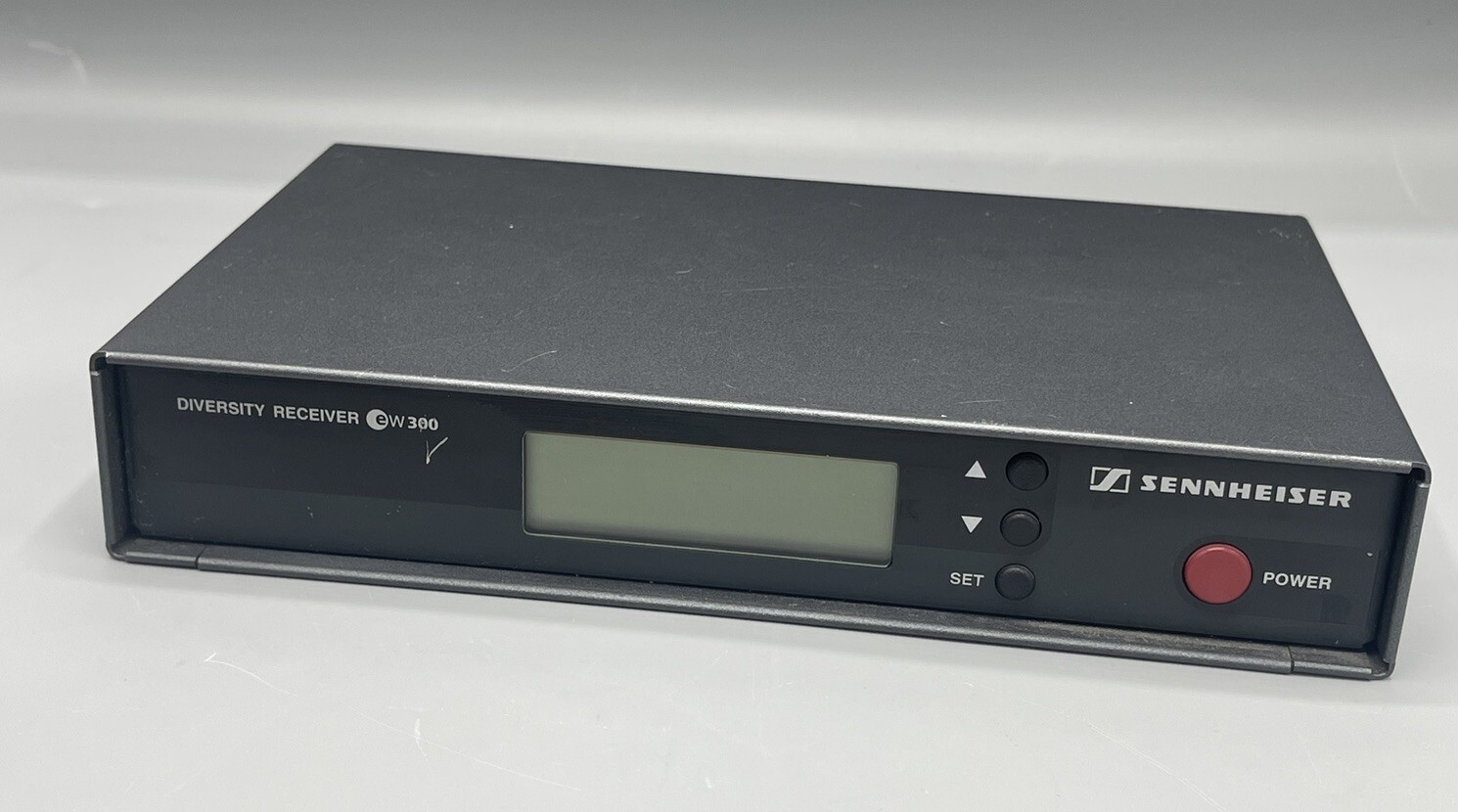 Sennheiser ew300 EM300 Diversity Receiver Freq Range 630-662MHz **Unit Only**