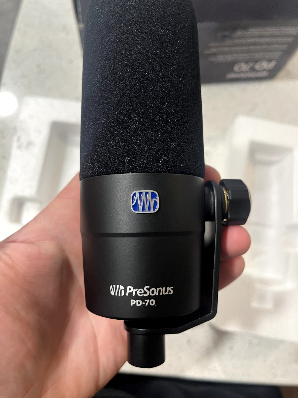 (Near Mint) PreSonus PD-70 Broadcast Dynamic Microphone – Black