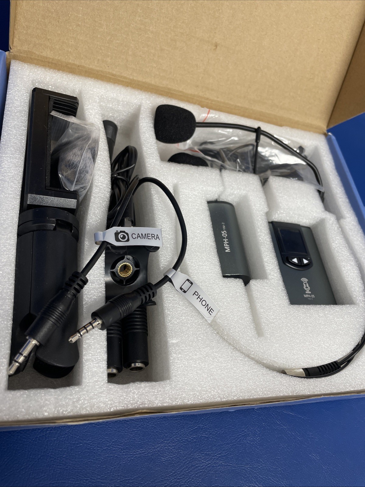 MINT Lavalier Wireless Microphone System YM-2 Portable .