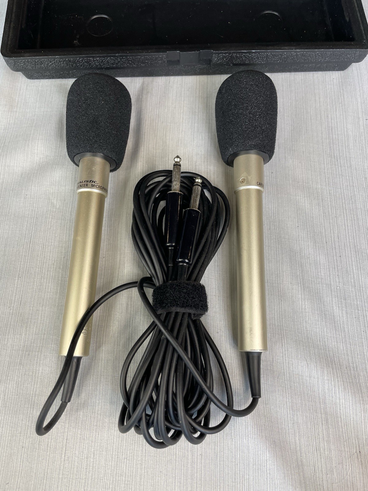 Vintage 1970s Realistic Cardioid Condenser Microphone Pair W/ Case **EXCELLENT**