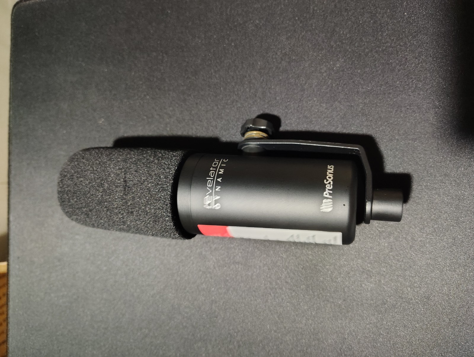 PreSonus Revelator Dynamic USB Microphone USB-C Podcast Streaming Desk top Stand