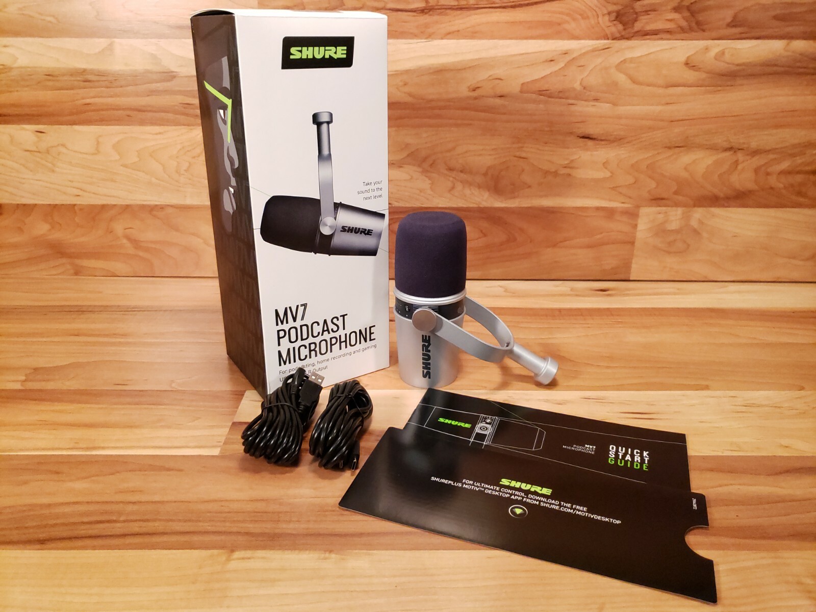 Shure MV7-S Microphone for Podcasting, Streaming & Gaming Silver Free Shipping!