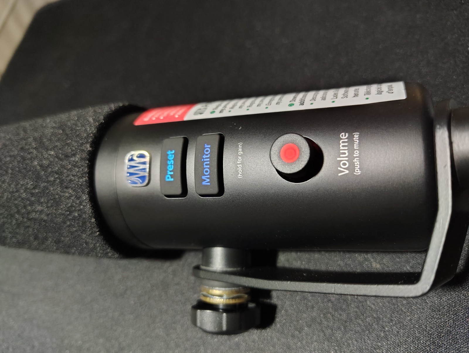 PreSonus Revelator Dynamic USB Microphone USB-C Podcast Streaming Desk top Stand
