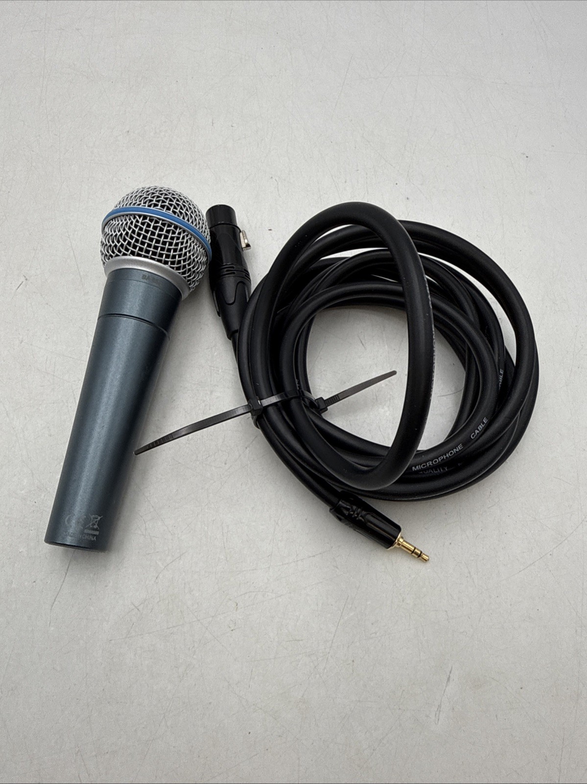 Behringer Dynamic Super Cardioid Microphone W/ Mic Cable TESTED EXCELLENT