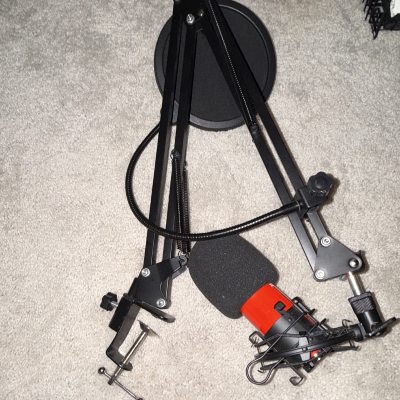 ZINGYOU ZY-007 Red Condenser Microphone Wired Adjustable Stand Mounting Plate