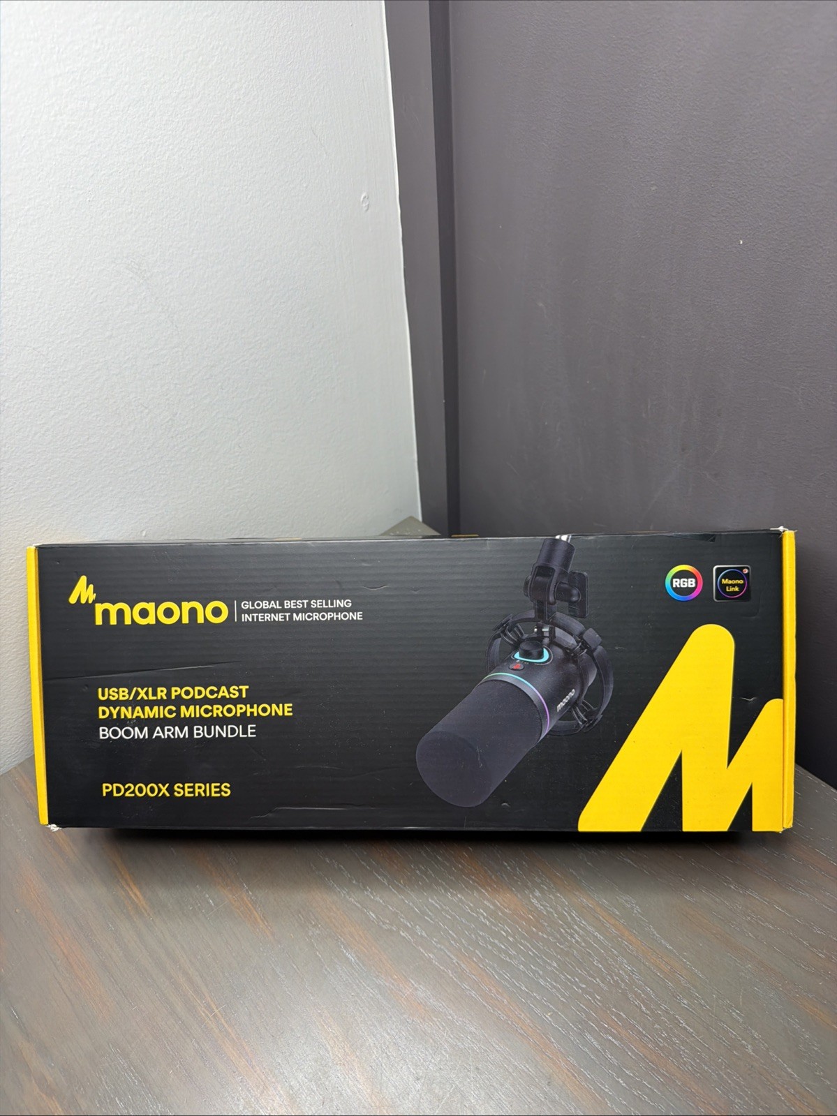 MAONO XLR/USB Dynamic Microphone Kit, RGB Gaming Mic with Software, Mute, Gain K