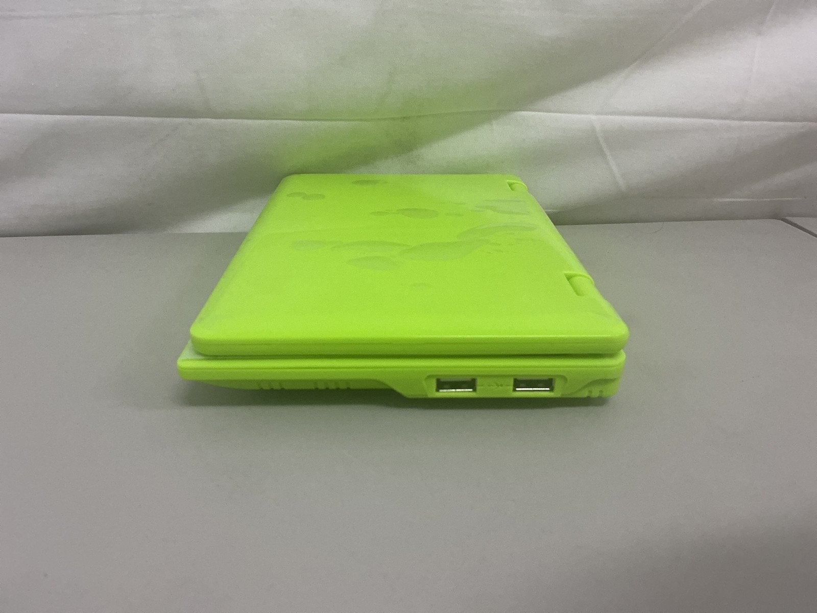Netbok 7in Android 12 or 13 OS Laptop, Green