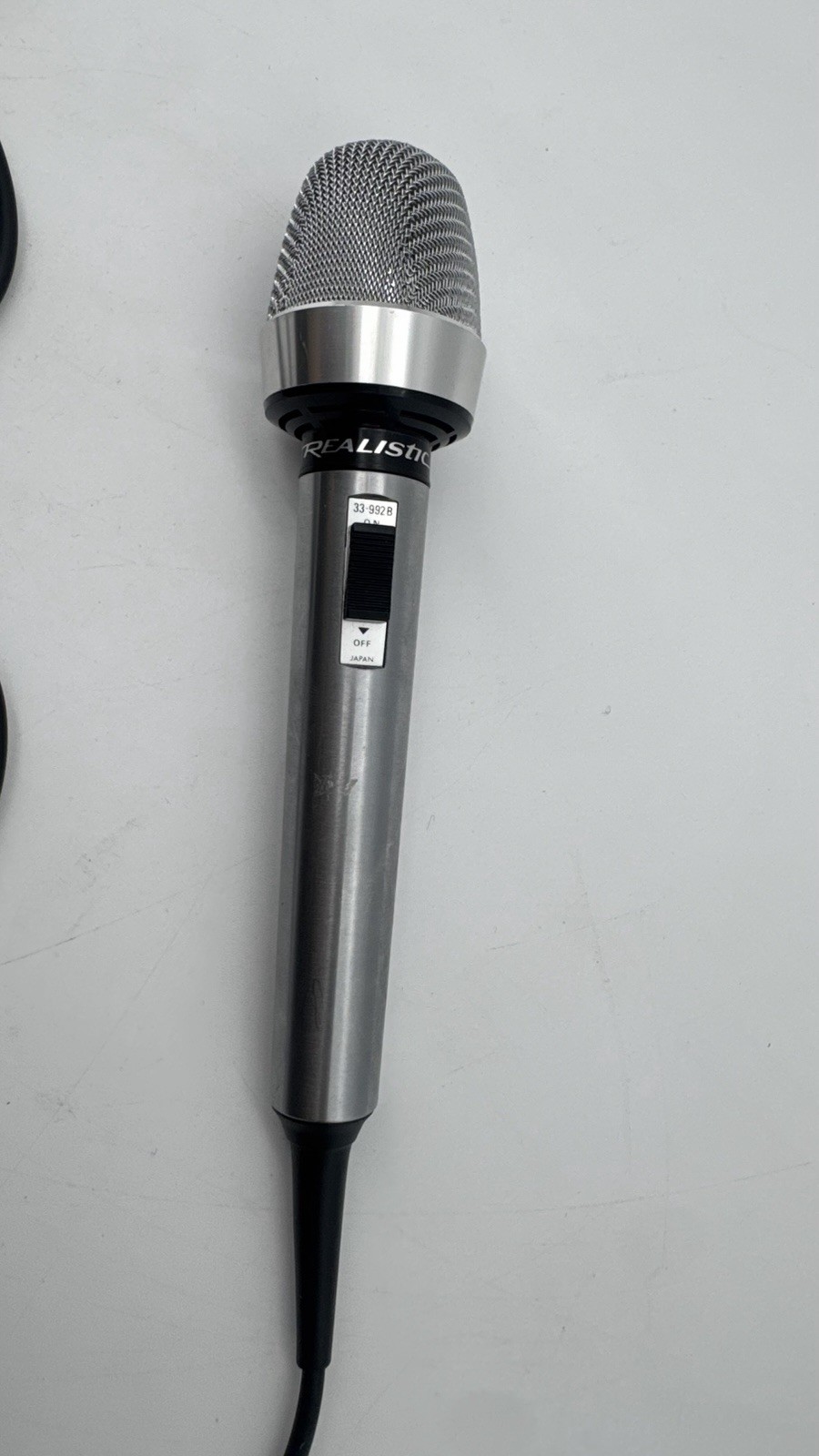 Vintage REALISTIC JAPAN SUPER CARDIOID DYNAMIC MICROPHONE 33-992B