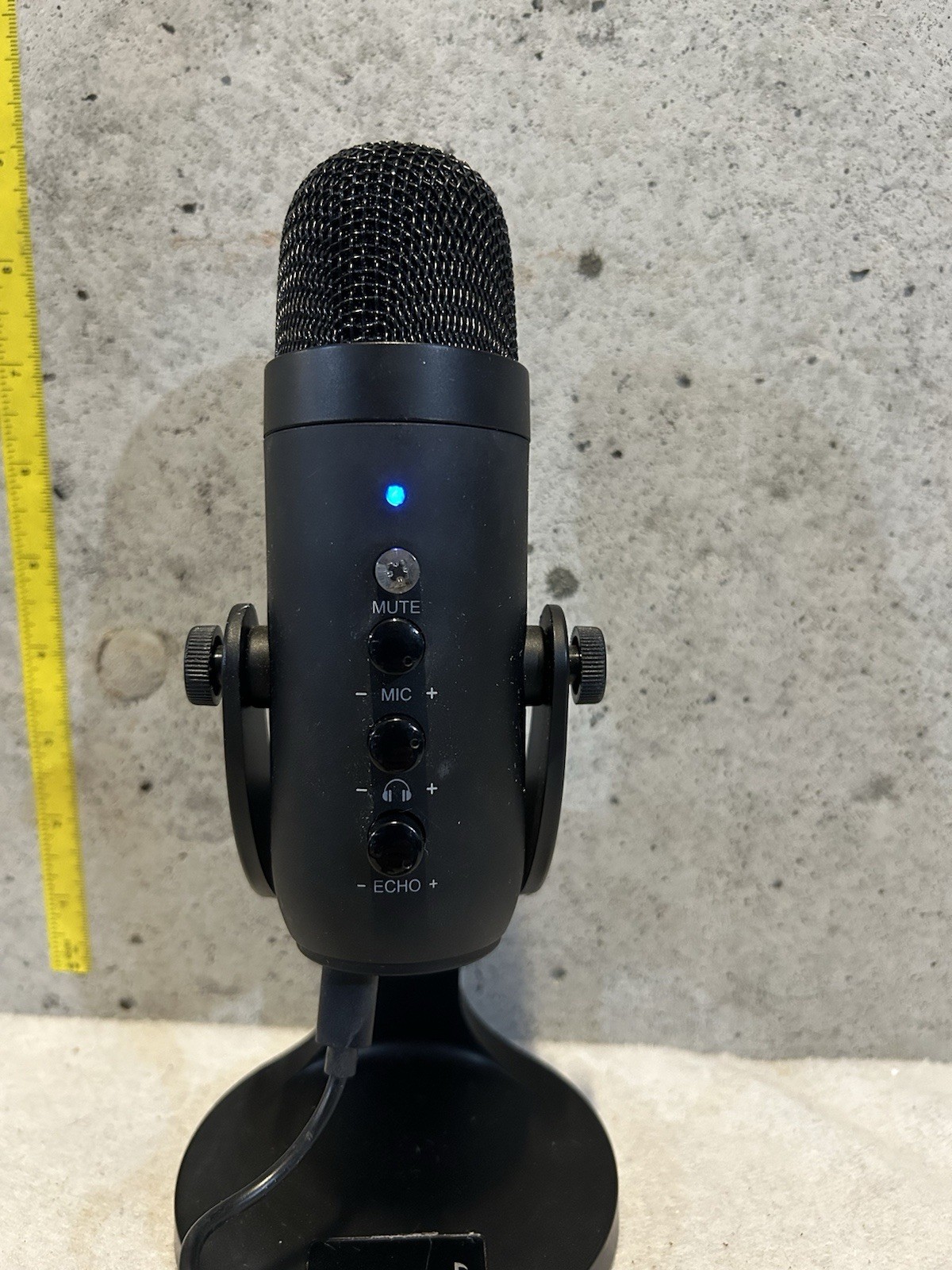 Black ZealSound USB/Micro C Microphone for gaming & More