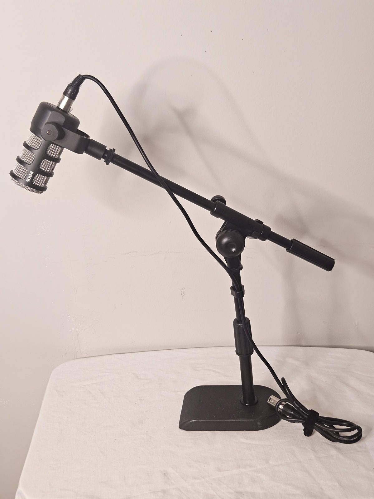 Rode PodMic Dynamic Broadcast Microphone and Boom Arm Bundle