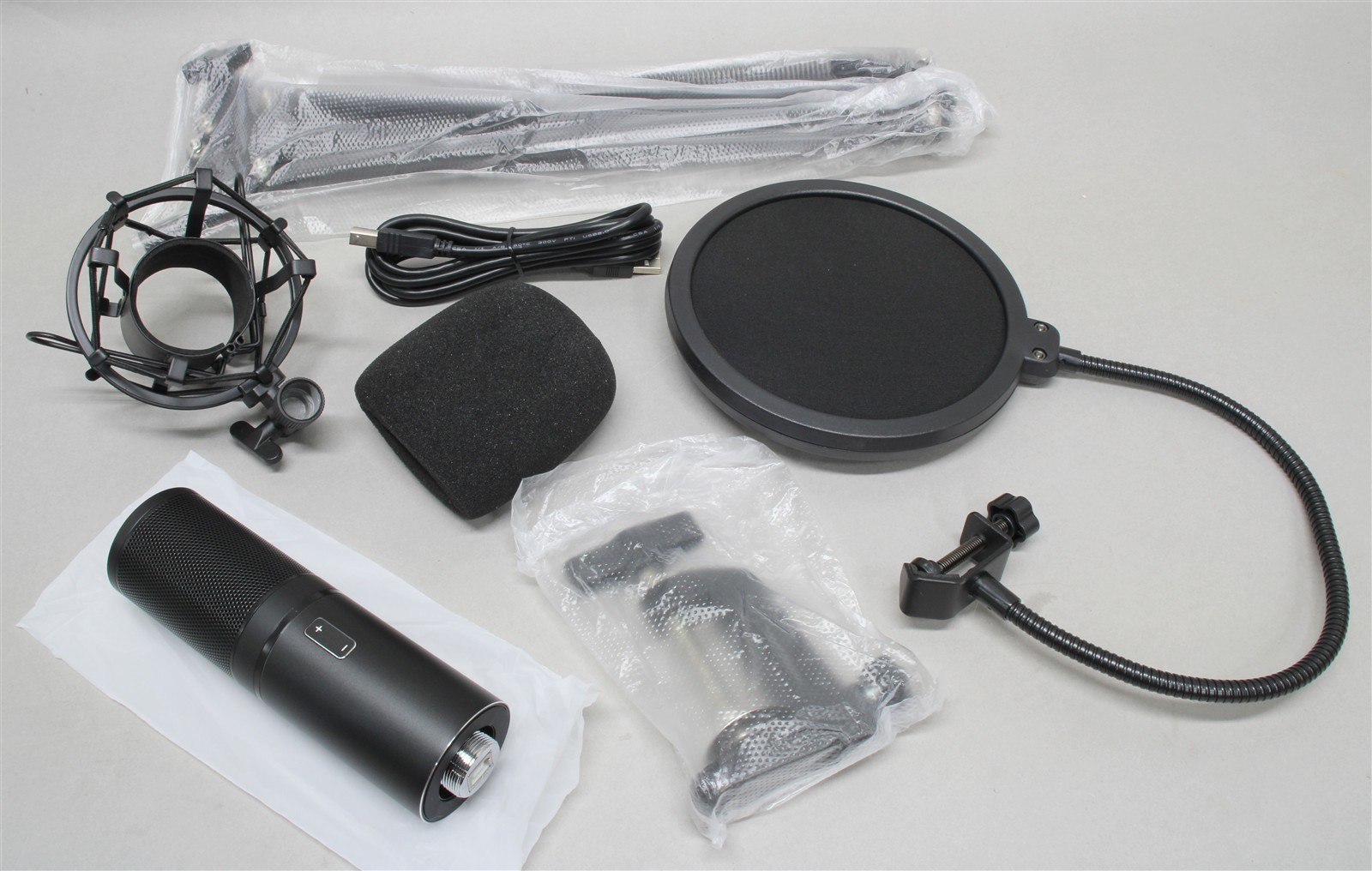 TONOR Q9 Black USB Cardioid Condenser Studio Microphone With Filter And Stand