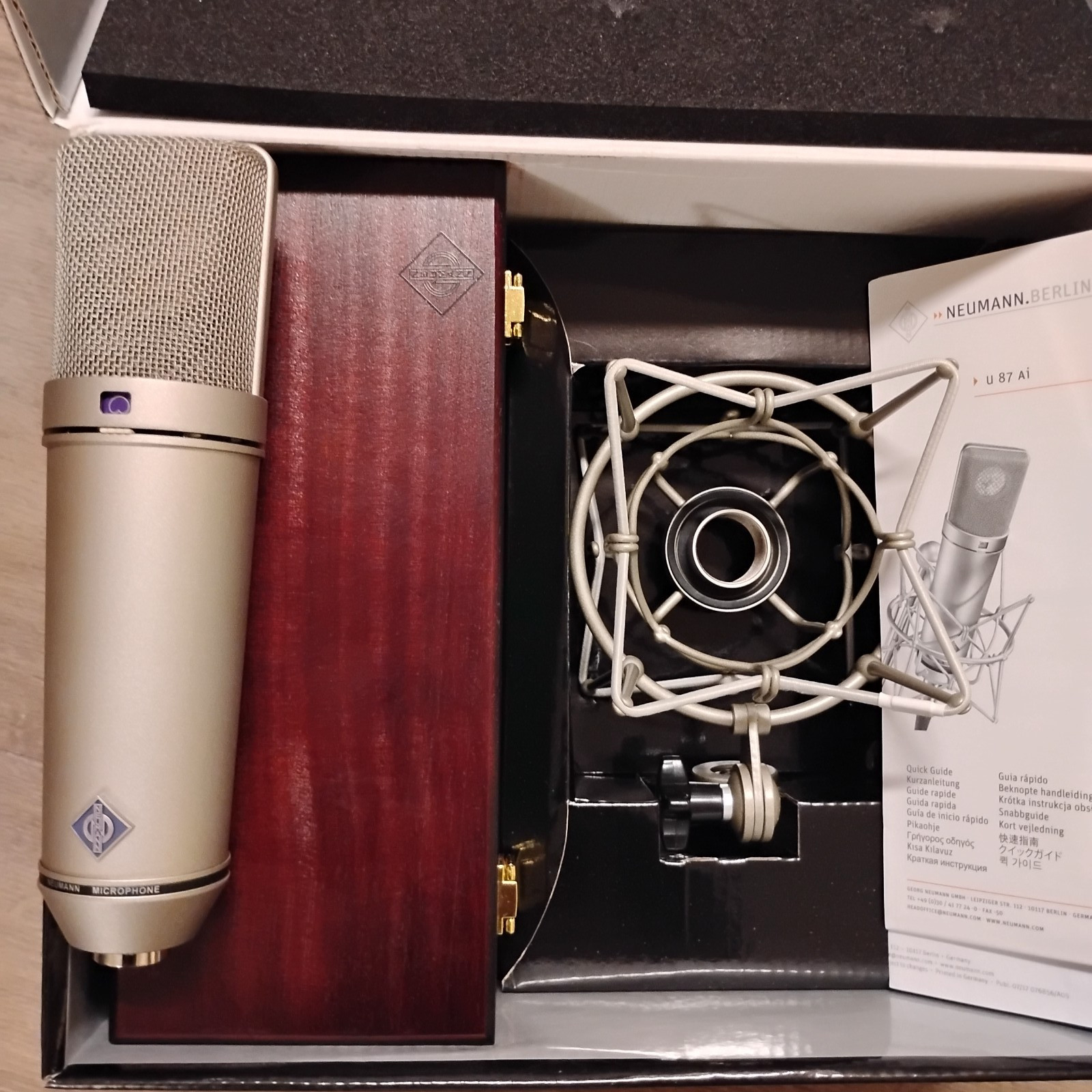 Preowned Neumann U 87 Ai Nickel Studio Set w EA87 Mount and Box FREE FAST SHIP!