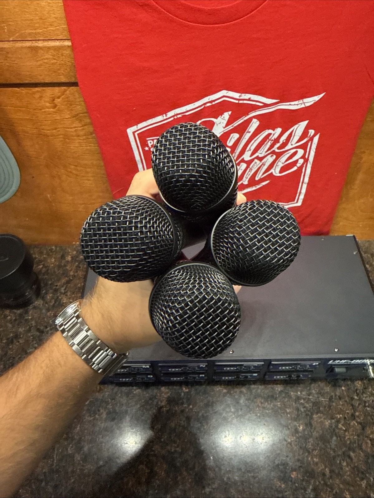 VocoPro UHF-8800 Pro 8 Channel Wireless Microphone Receiver w/ 4 Mics (LOOK)