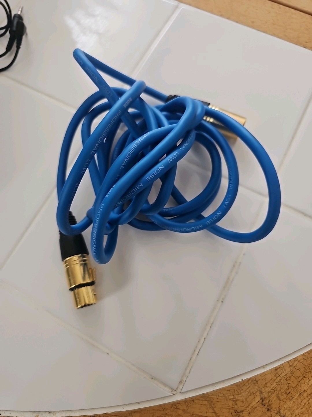 Azden WR32 pro 2ch Receiver And Transmitters Working (16)