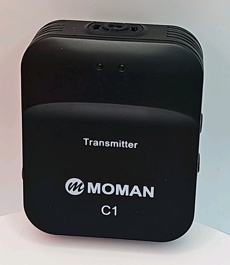 Moman C1 Wireless Lavalier Microphone System UHF Transmitter x2 Receiver x1