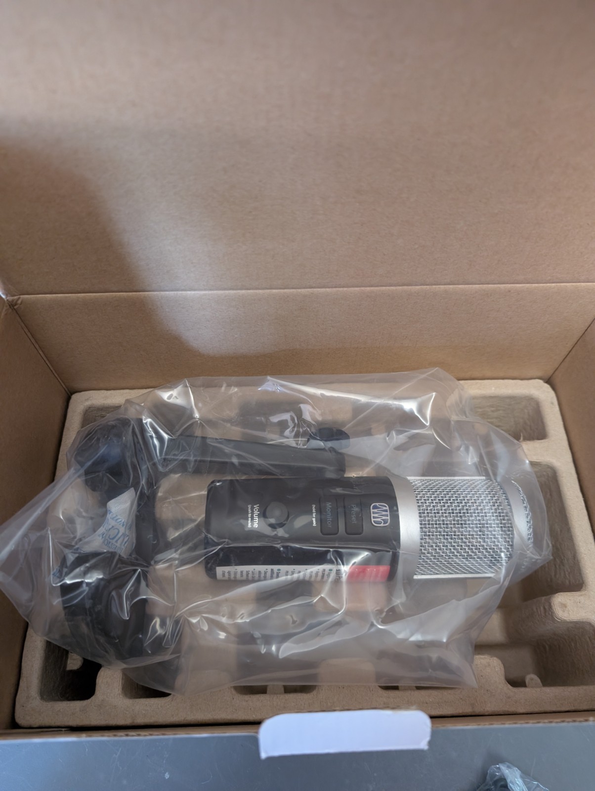 Presonus Revelator USB microphone for streaming + studio, built in DSP effects