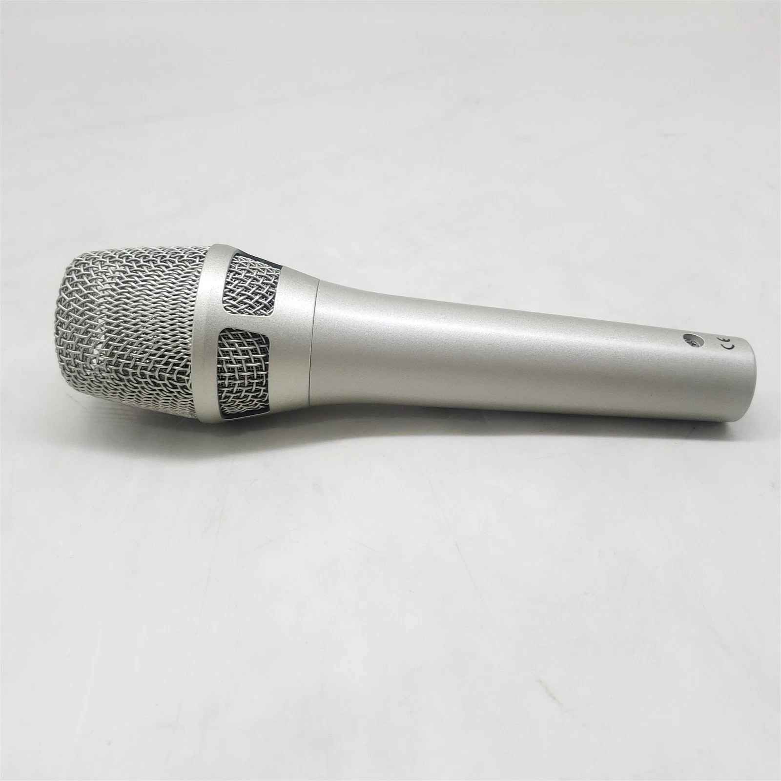 KMS105 Handheld Supercardioid Condenser Vocal Microphone