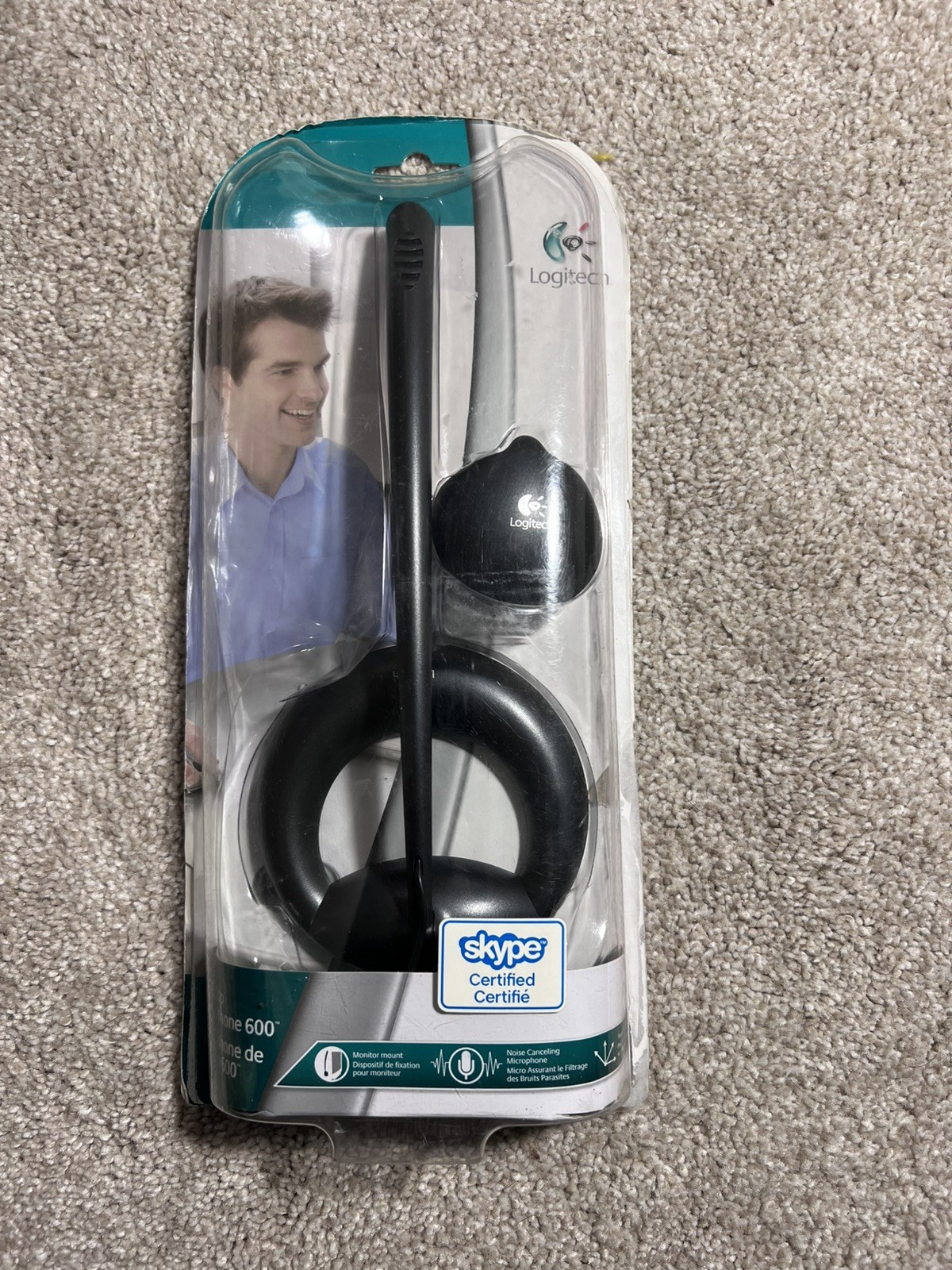 NEW Logitech Desktop Microphone 600 w/ Stand & Monitor Mount, Skype Certified