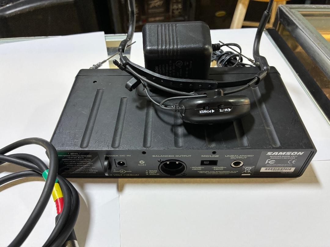 Samson AirLine 77 AH1 Headset transmitter and CR77 Receiver. tested