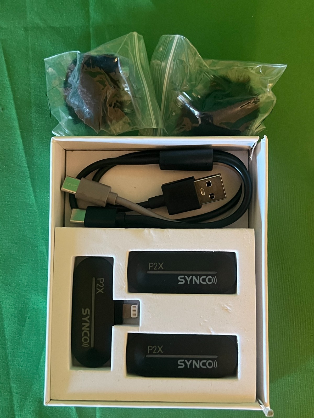 Synco P1/P2 X 2.4 GHz Wireless Microphone