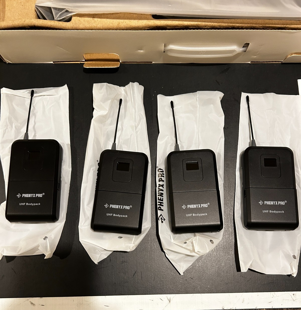 Phenyx Pro PTU-7000 Quad Wireless Microphone System (4 Lavalier Mics) – Open Box