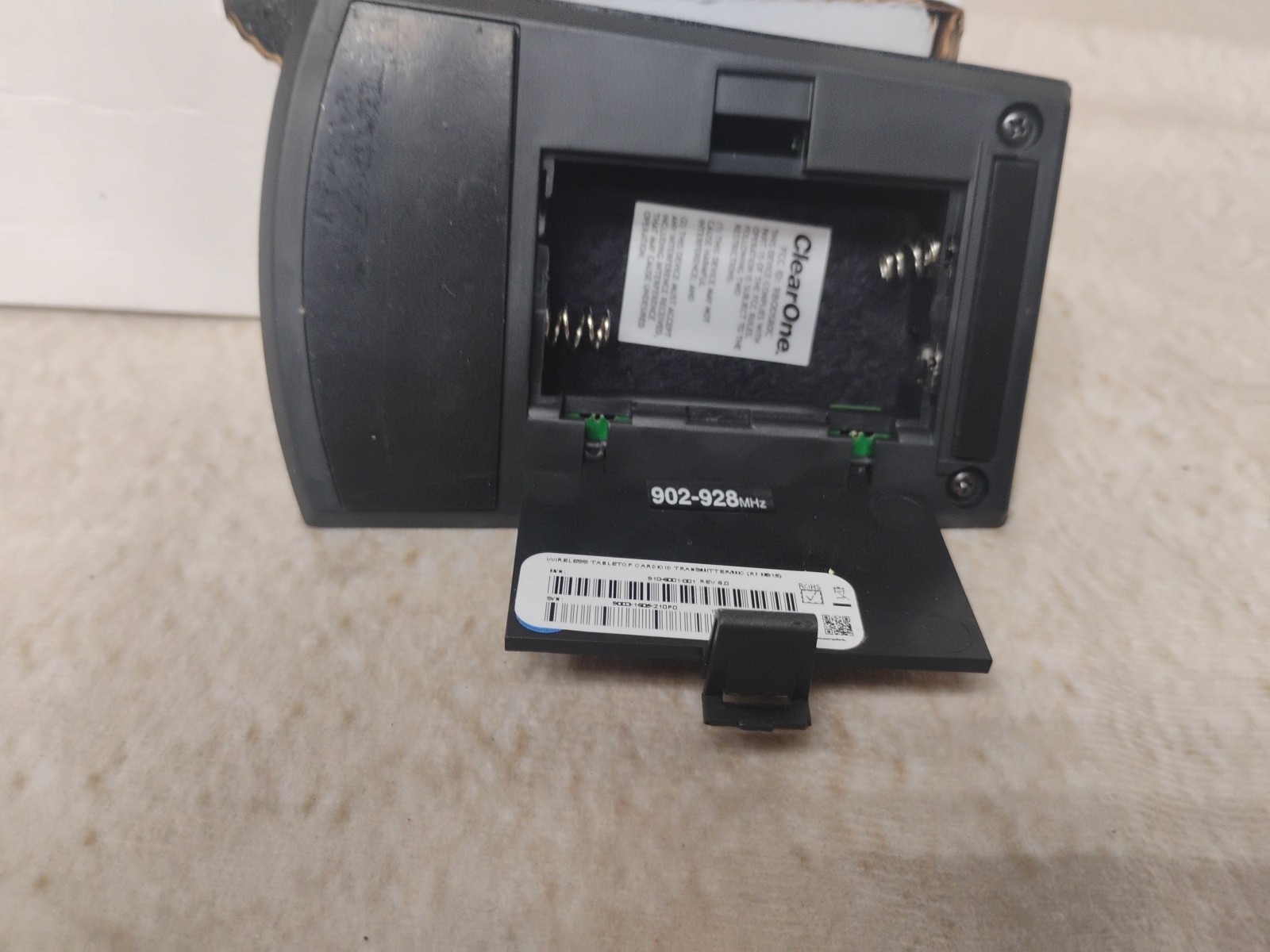 ClearOne Wireless Tabletop Cardiod Transmitter/Mic (RF M915), 910-6001-001