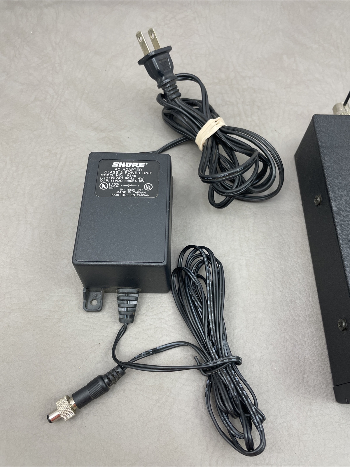 Shure LX4 MARCAD Diversity Powers On See Description