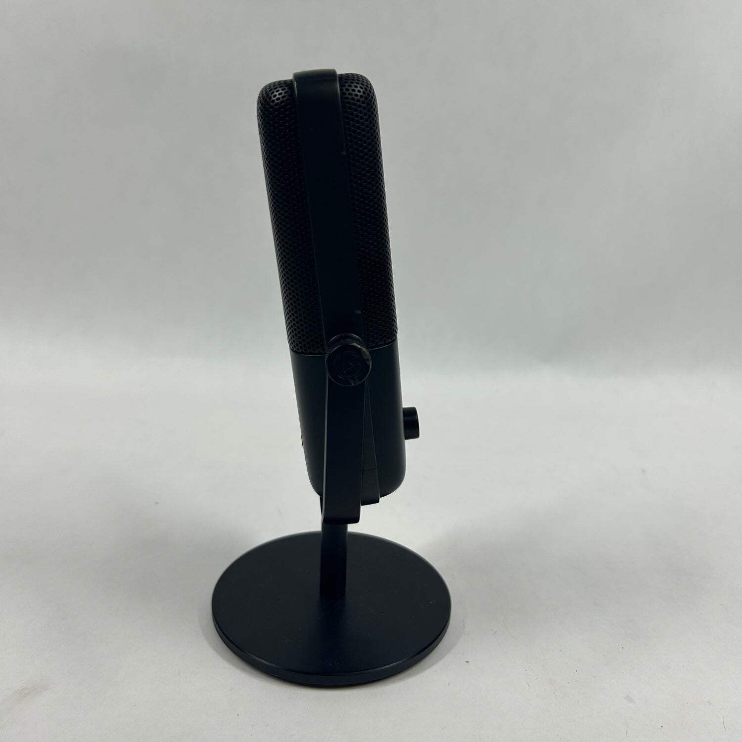 Corsair Wave 3 70 – 20000 Hz Wired USB Condenser Microphone 36XAH9901