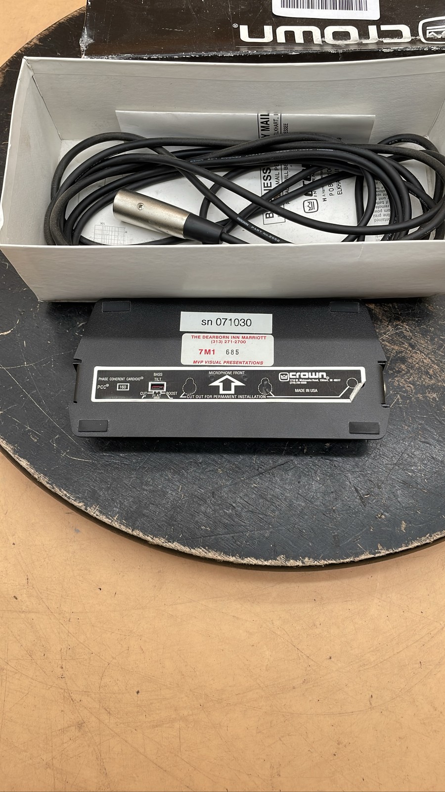 Crown PCC-160 Phase Coherent Cardioid Boundary Microphone Conference Mic