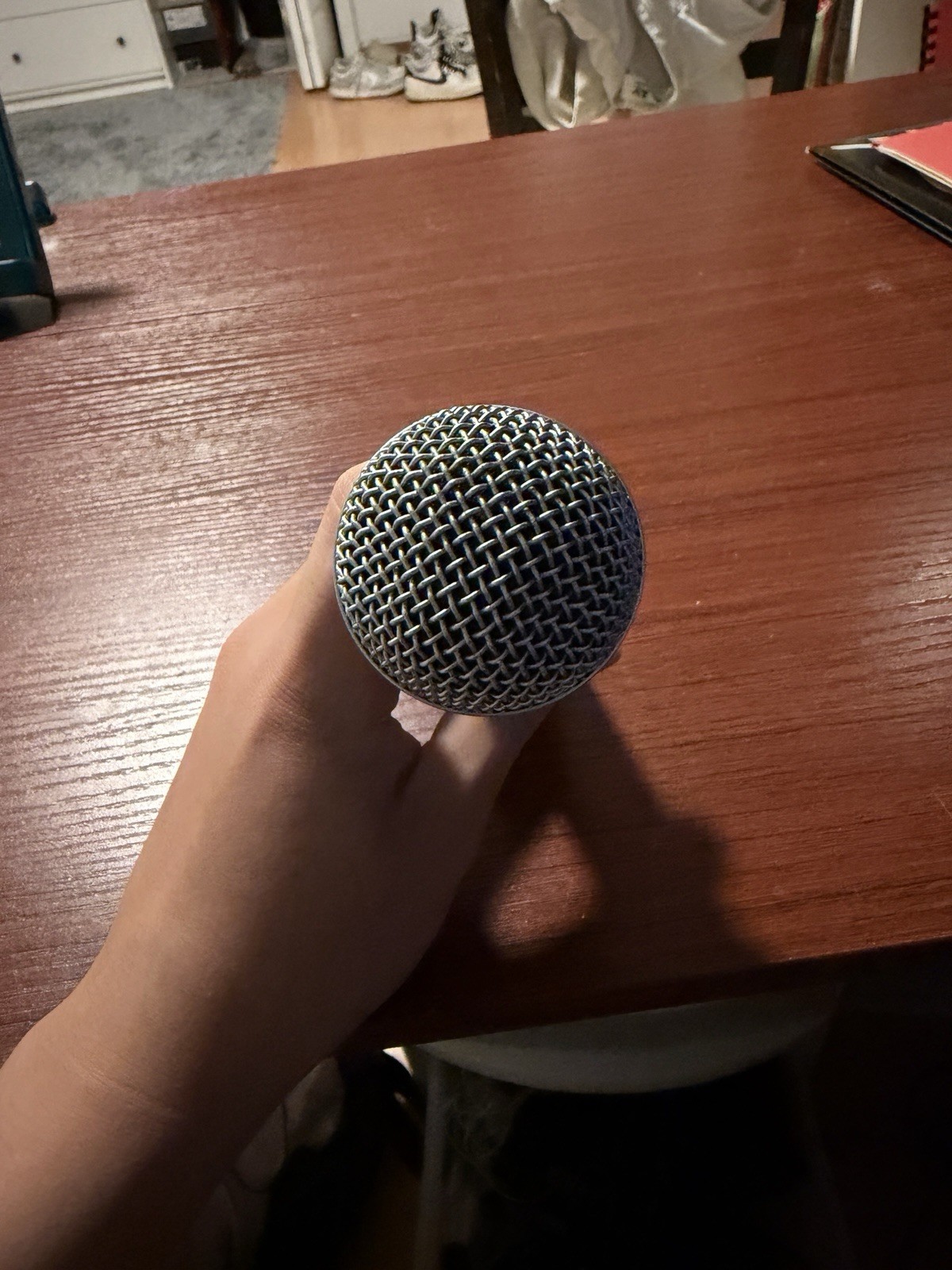 Shure SM58 Handheld/Stand-Held Wired Dynamic Microphone XLR3 (NEGOTIABLE)