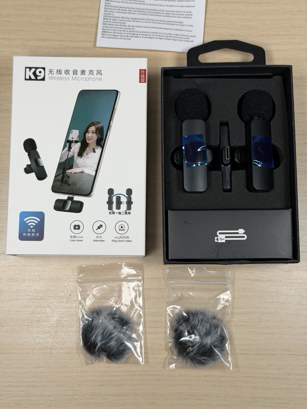 USB C Mini Mic (2) Rechargeable Wireless Microphones & 1 Receiver Type C Black